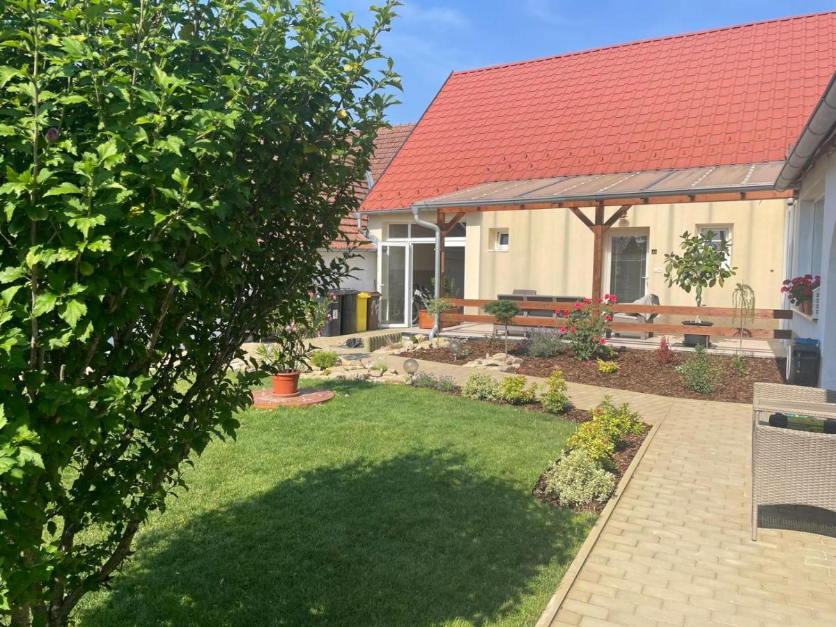 Apartmany U Palavy Přítluky Zewnętrze zdjęcie